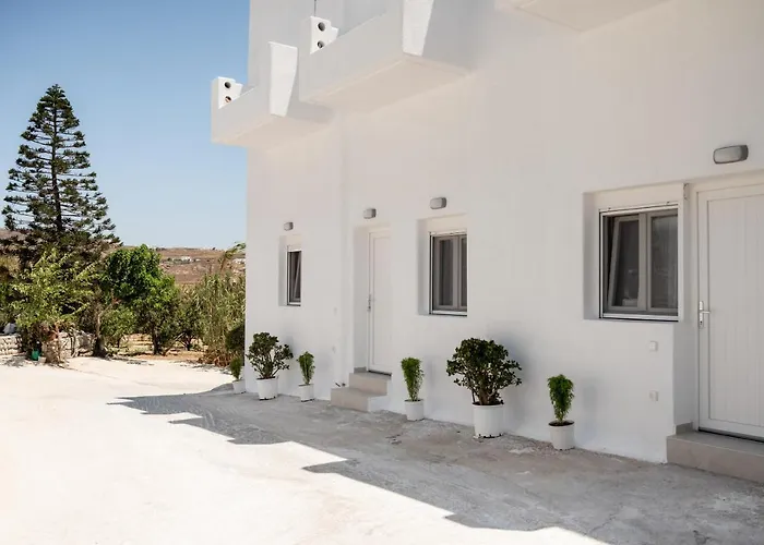 Spilia & Mykonos Agrari (Mykonos)