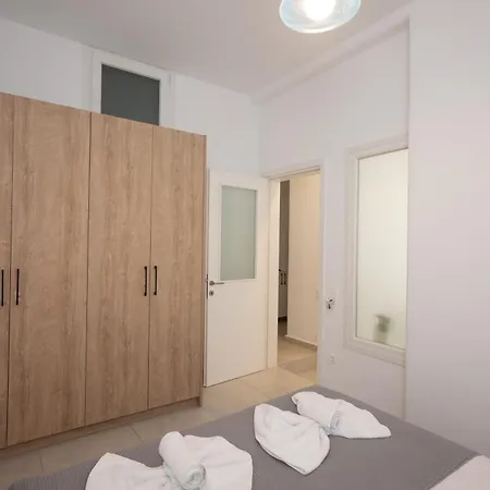 Spilia & Mykonos 아파트호텔 3*